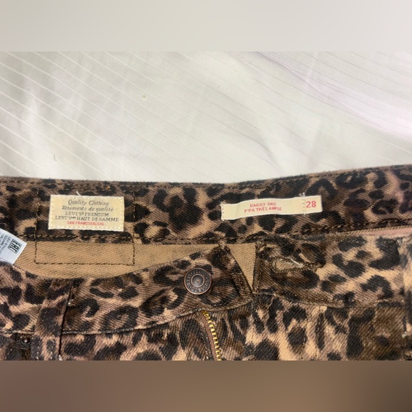Levi's Brown Leopard Print Baggy Dad Jeans - Picture 2 of 7